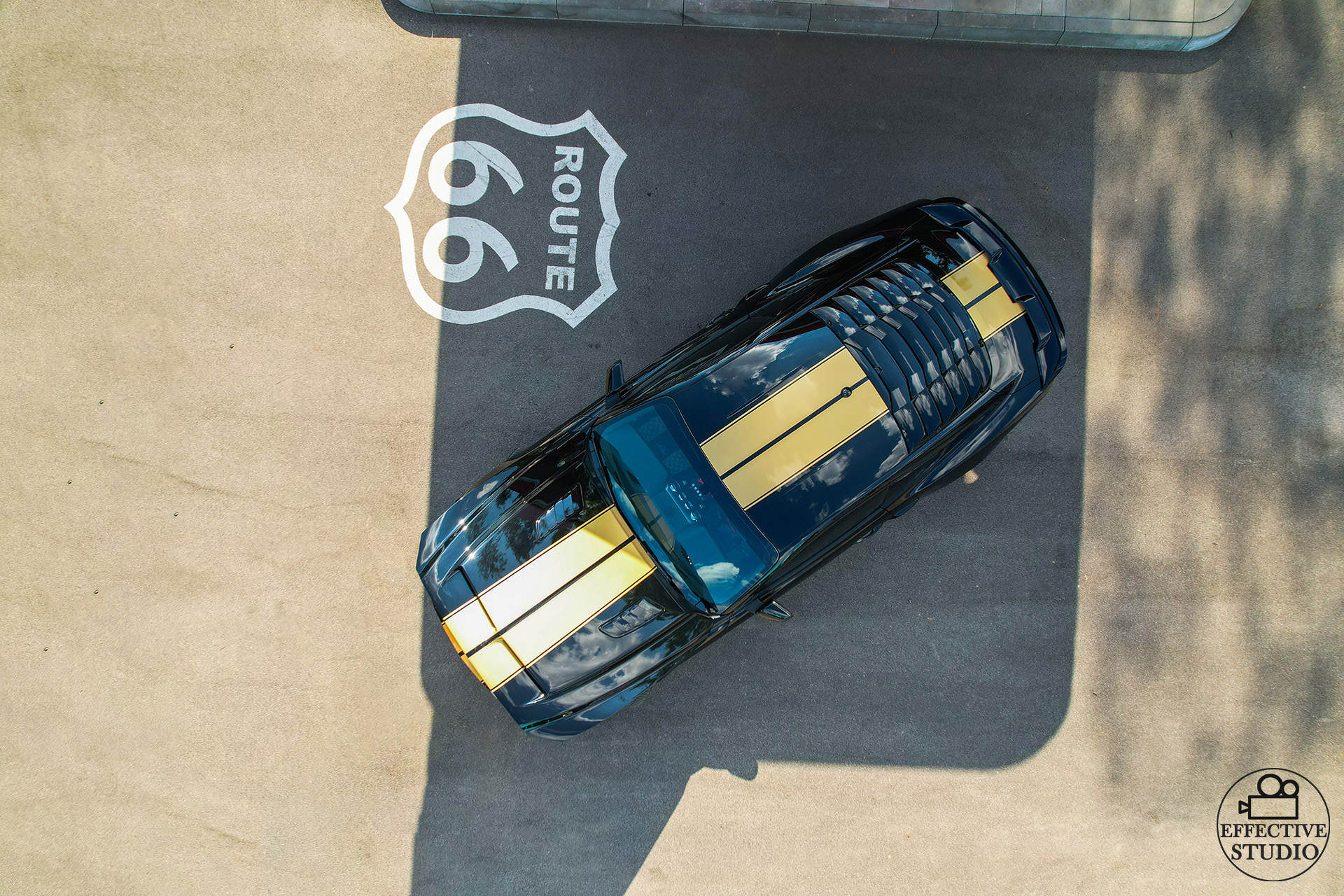 Ford Mustang Route 66 dron